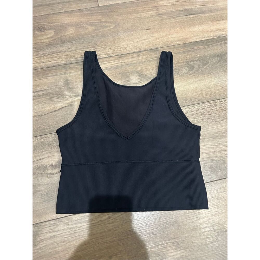 Lululemon sports top